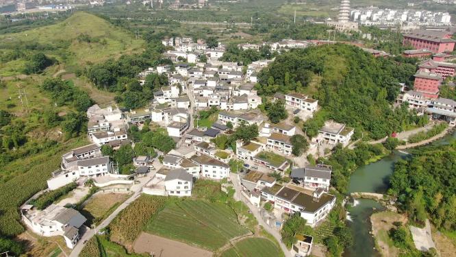 航拍贵州山中农村