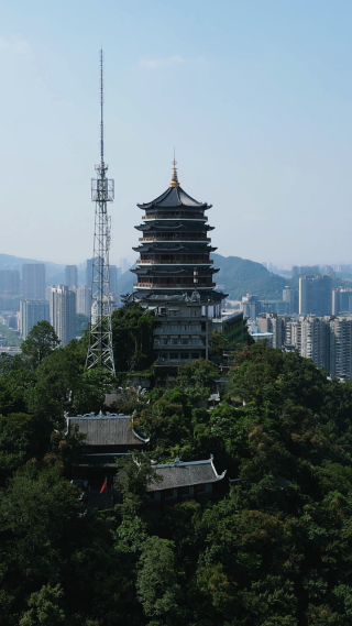 航拍贵州贵阳东山寺