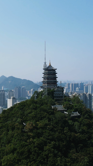 航拍贵州贵阳东山寺