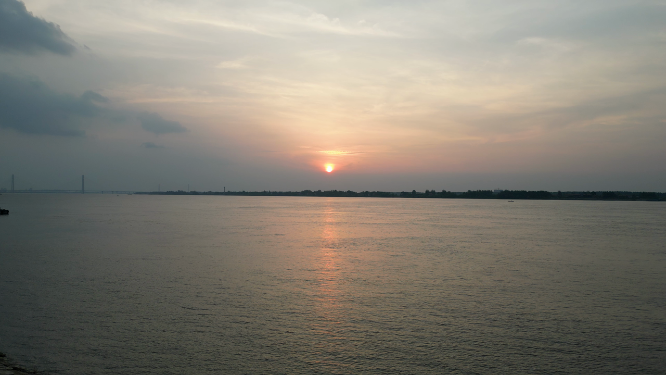 航拍长江日落晚霞夕阳