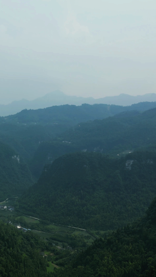 航拍高山森林自然风光