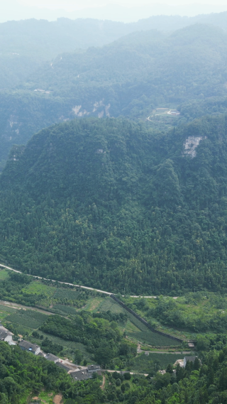 航拍高山森林自然风光