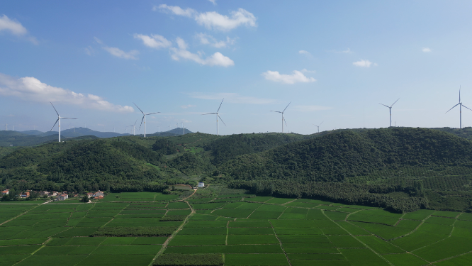 航拍高山风车发电能源 