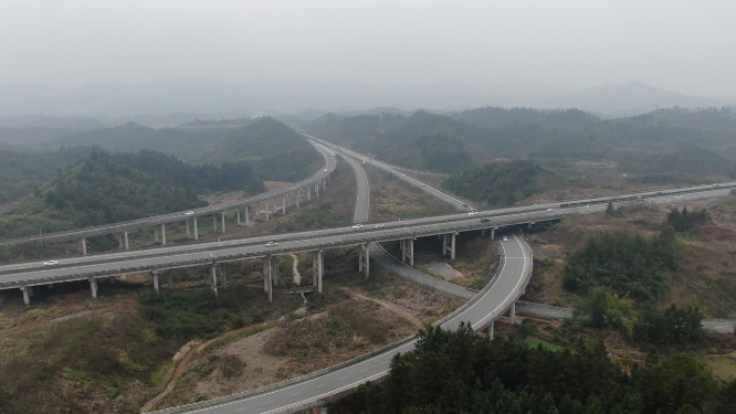 航拍高速路高架桥交通