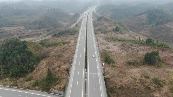 航拍高速路高架桥交通