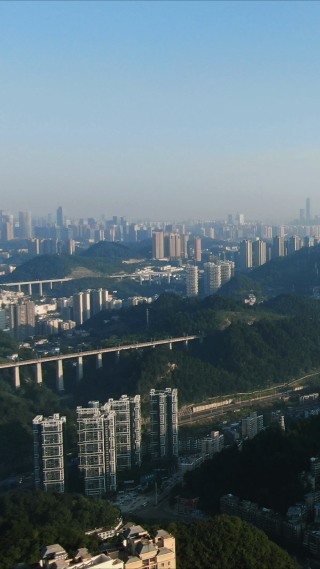 贵阳城市清晨交通高架桥竖屏航拍