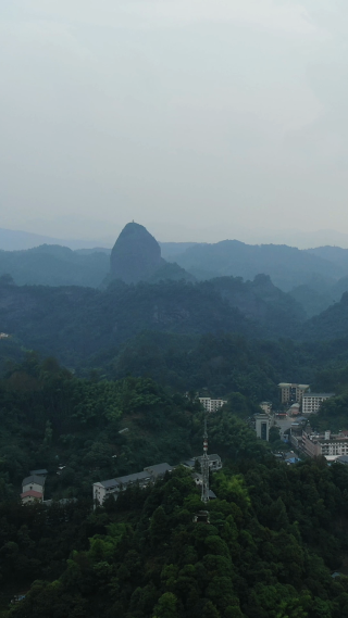 航拍湖南通道独岩公园丹霞地貌