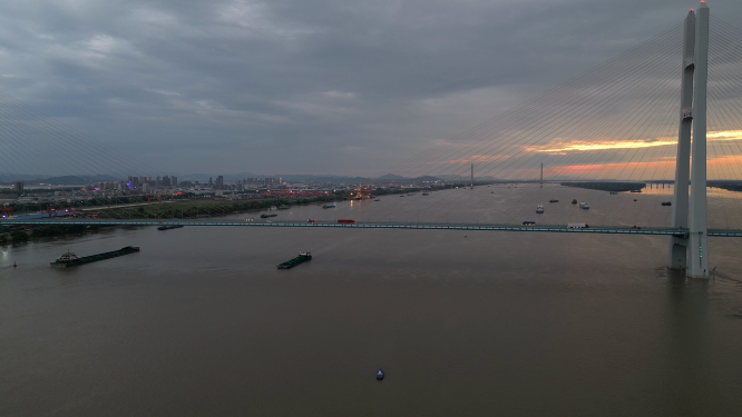 长江大桥日落晚霞夕阳江西九江