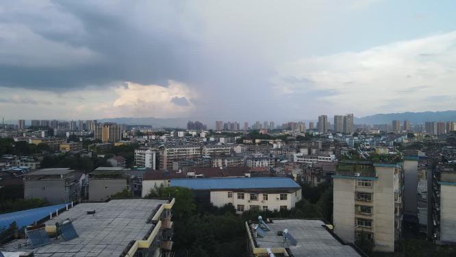 航拍城市夏季局部暴雨