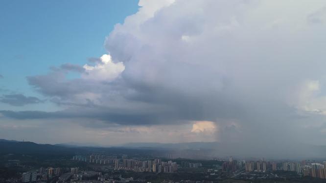 航拍城市夏季局部暴雨
