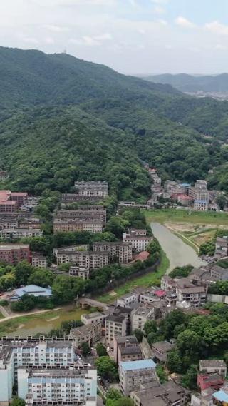 航拍湖南长沙梅溪湖路梅溪湖大桥交通