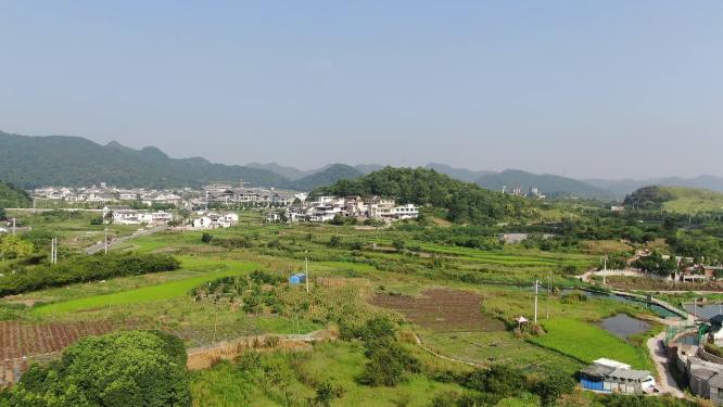 航拍贵州乡村田园