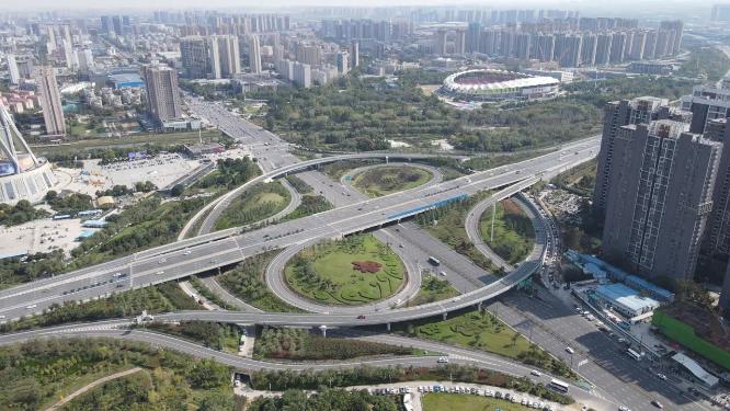 航拍河南郑州航海路立交