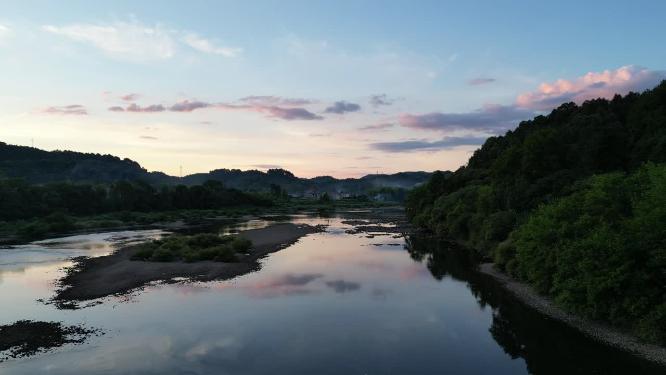 航拍湖光山色夕阳倒影晚霞