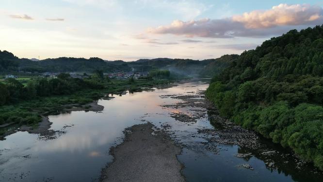 航拍湖光山色夕阳倒影晚霞