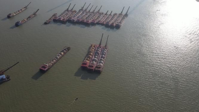 湖南岳阳洞庭湖船只航拍