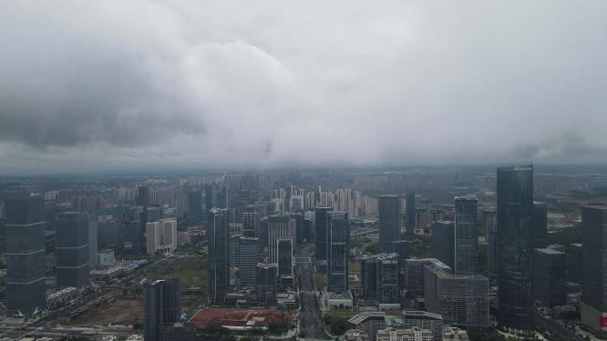 航拍夏季城市暴雨多变天气
