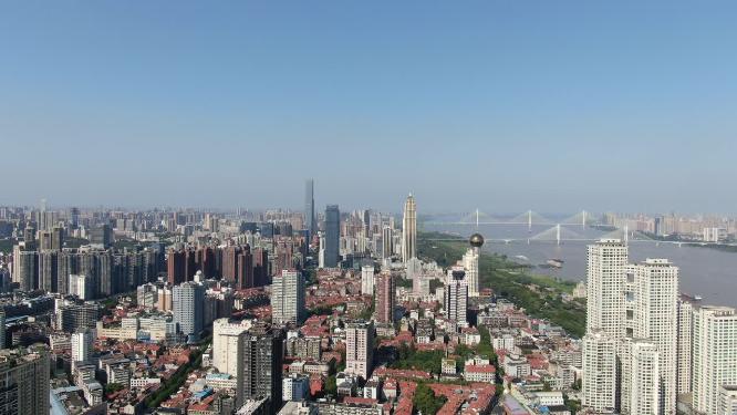 湖北武汉江汉路商业圈高楼建筑航拍