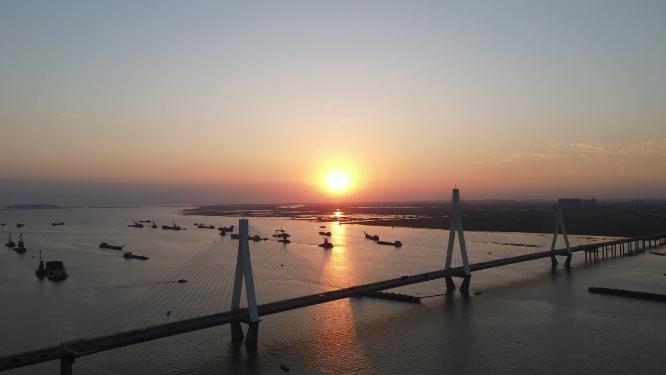 岳阳洞庭湖日落晚霞航拍