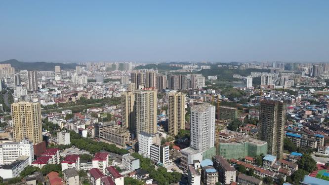航拍湖北咸宁城市全景