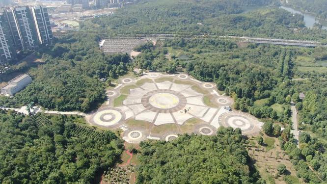 航拍贵州贵阳观山湖公园