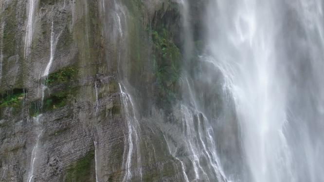 瀑布流水自然风景航拍
