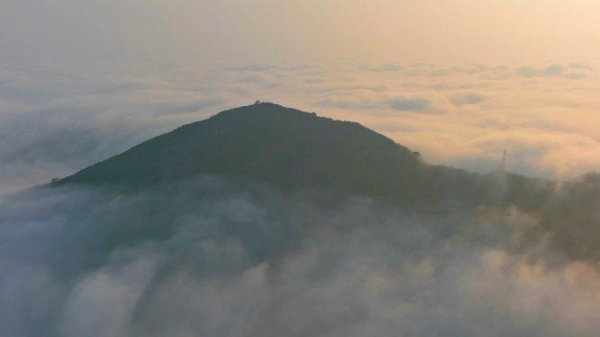 扁山日出云海