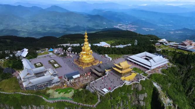 四川峨眉山金顶大佛航拍视频素材