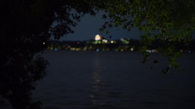 杭州西湖夜景水面倒影视频素材