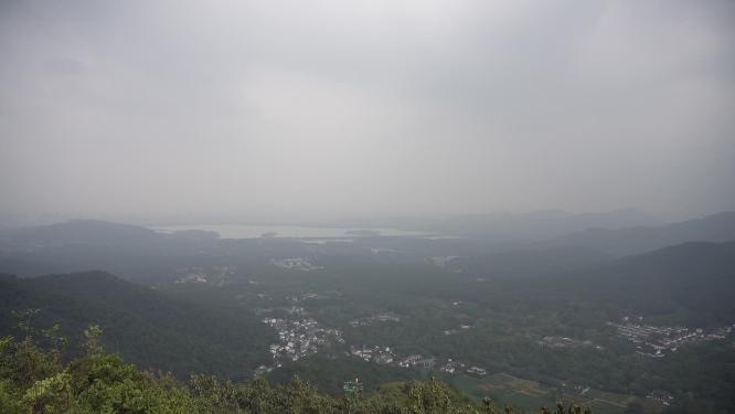 北高峰观光电动索道缆车风景实拍视频