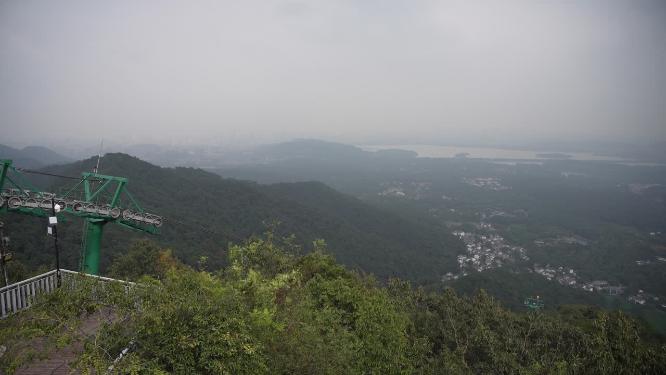 北高峰观光电动索道缆车风景实拍视频