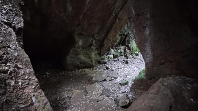 杭州西湖宝石山蝙蝠洞实拍视频