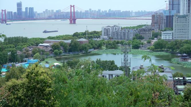 武汉汉阳区龟山风景区实拍视频