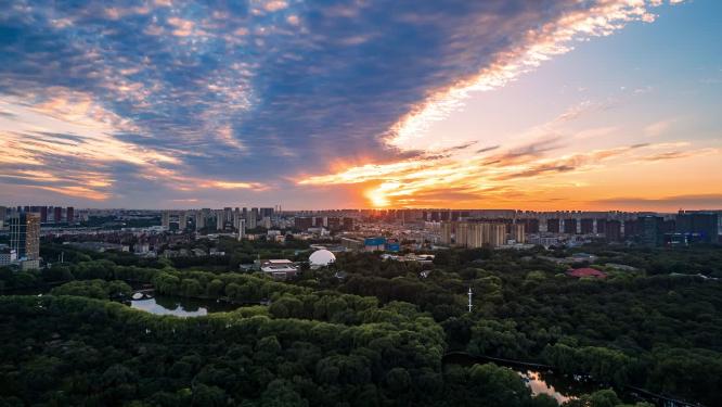 辽宁沈阳城市风景航拍日落晚霞天空延时摄影