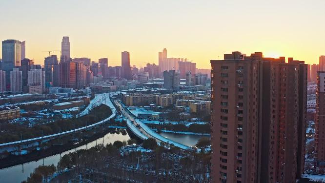 东北辽宁沈阳城市冬季雪景航拍街道与建筑