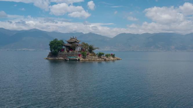湖中小岛旅游航拍