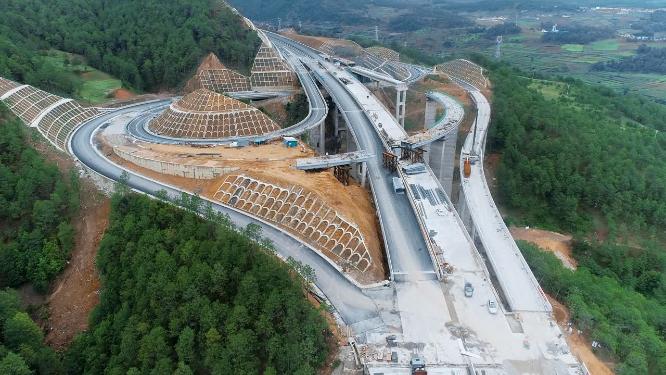 高速公路建设环形立交桥建设工地