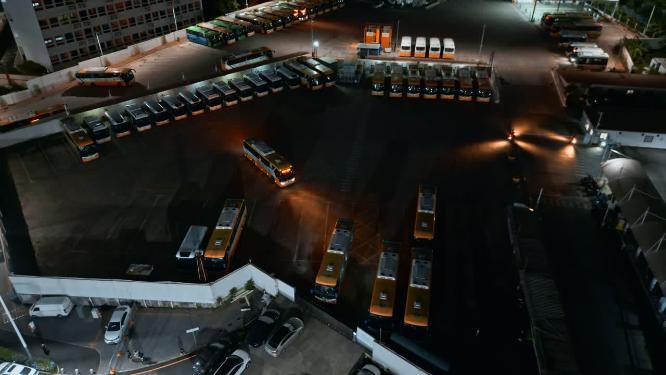 城市夜景深圳龙岗公交汽车站