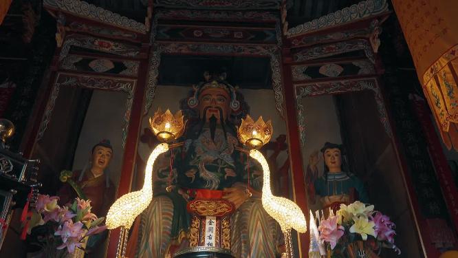 云南巍山巍宝山道观内的财神塑像
