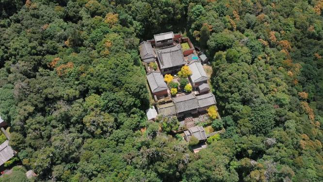山林中的寺院巍宝山文昌宫