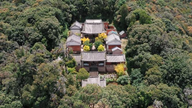 巍宝山文昌宫航拍