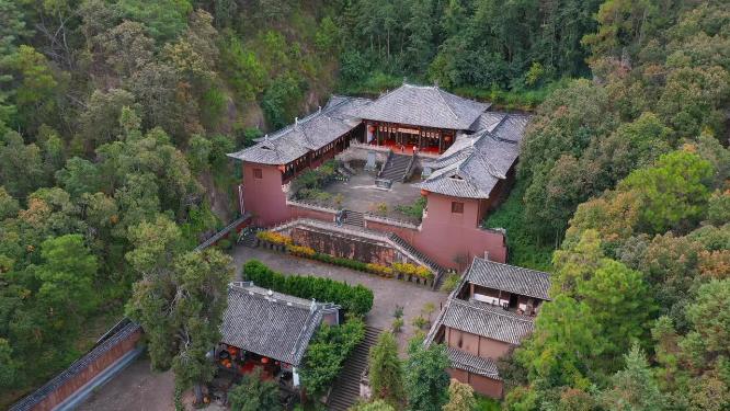 巍宝山寺院玉皇阁