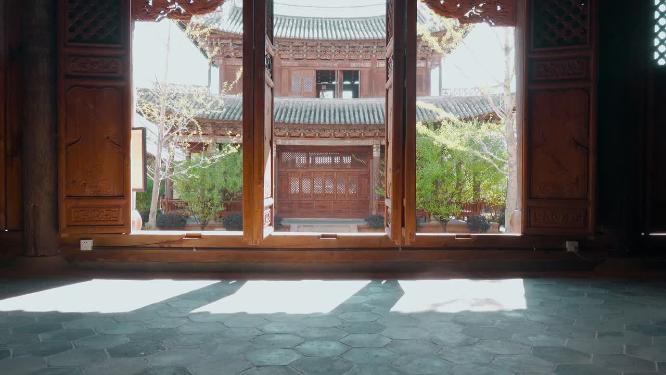 云南大理巍山古建筑大门