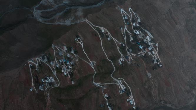 山区公路航拍云南山区蜿蜒曲折盘山公路