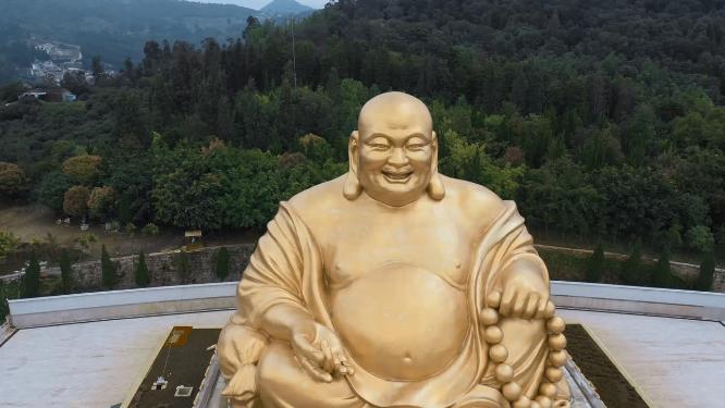 佛像地标视频云南弥勒县金色弥勒大佛公园雕像