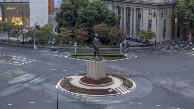 南京市中心孙中山像十字路口日转夜延时摄影