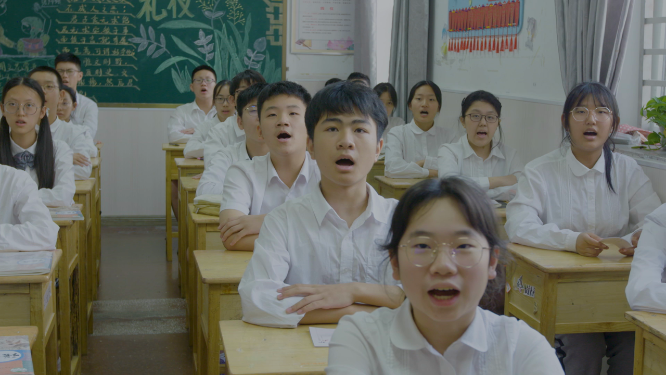 校园学生课堂朗诵
