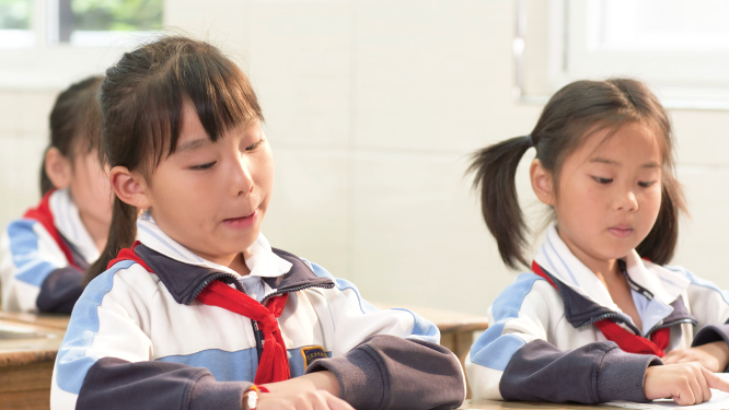 小学生课堂朗诵