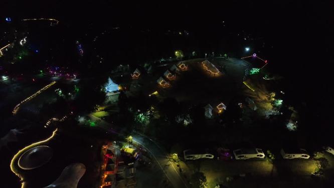 航拍夜晚营地烧烤聚会