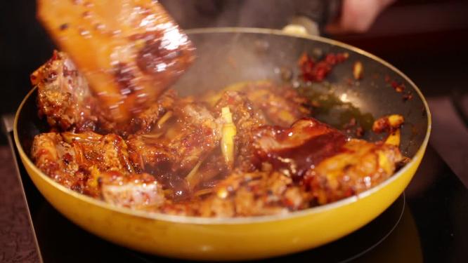 炖肉炖排骨红烧小排